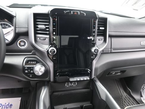 Used 2023 RAM 1500 Laramie AWD/4WD image 21