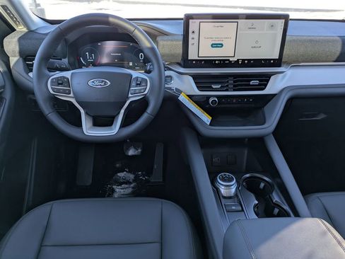 New 2026 Ford Explorer Active w/ Active Comfort Package AWD/4WD image 18