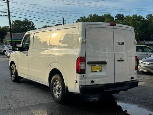 Used 2018 Nissan NV 2500 SV w/ Navigation Package RWD image 4