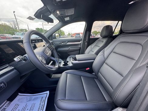 New 2026 GMC Terrain Elevation w/ Elevation Premium Package AWD/4WD image 9