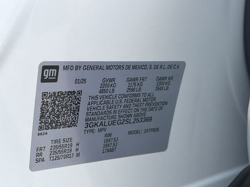 Used 2025 GMC Terrain Elevation w/ Elevation Premium Package AWD/4WD image 33