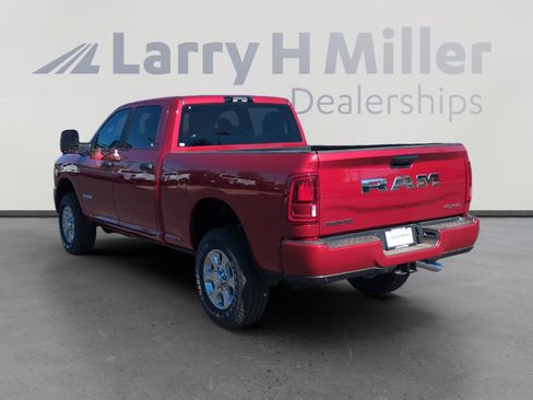 New 2026 RAM 2500 Big Horn AWD/4WD image 3