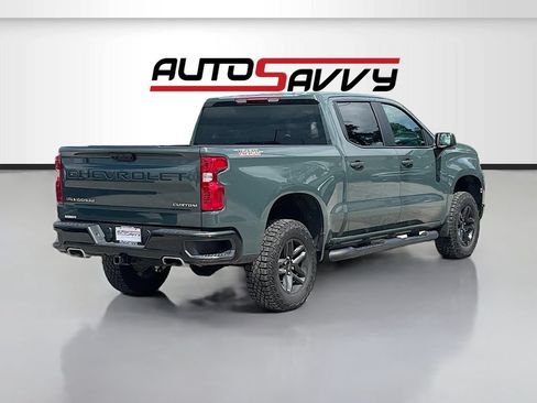 Used 2025 Chevrolet Silverado 1500 Custom Trail Boss w/ LPO, Dark Essentials Package AWD/4WD image 7