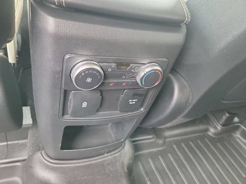 Used 2020 Ford Explorer Limited RWD image 37
