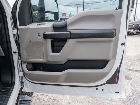 Used 2021 Ford F250 XL w/ Power Equipment Group AWD/4WD image 12
