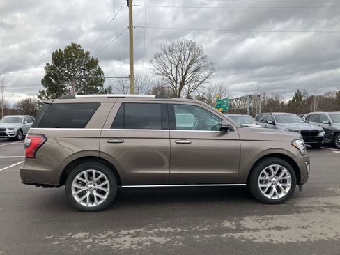 Used 2018 Ford Expedition Limited w/ Equipment Group 302A image 4