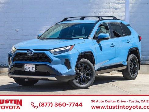 Certified 2022 Toyota RAV4 SE AWD/4WD image 1