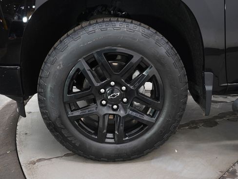 Used 2024 Chevrolet Silverado 1500 Custom w/ Turbomax Blackout Package image 27