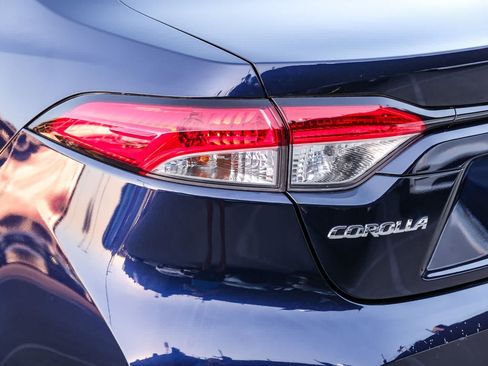 Certified 2024 Toyota Corolla LE FWD image 7