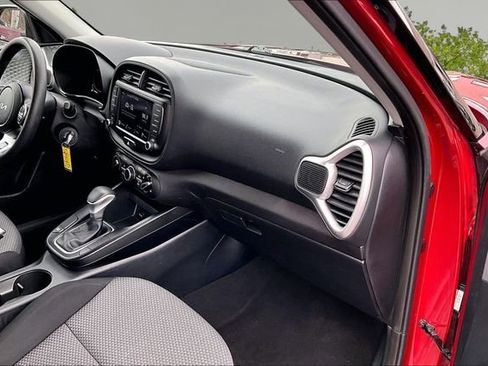 Certified 2023 Kia Soul LX w/ Option Group 015 image 15