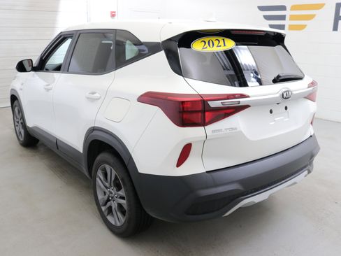 Used 2021 Kia Seltos LX image 6