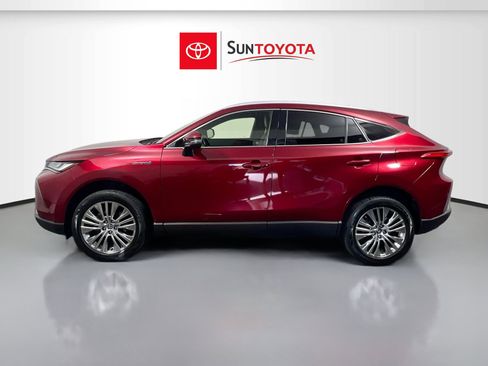 Used 2021 Toyota Venza XLE w/ Softex Package image 7
