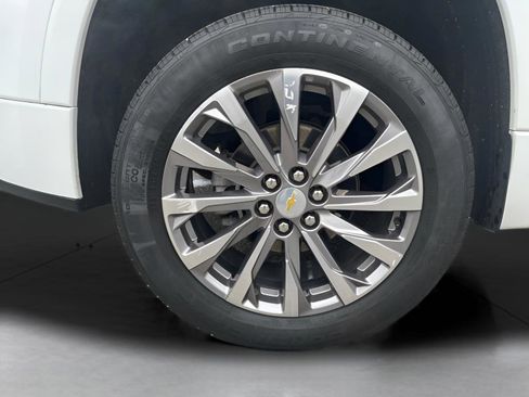 Used 2023 Chevrolet Traverse Premier image 15
