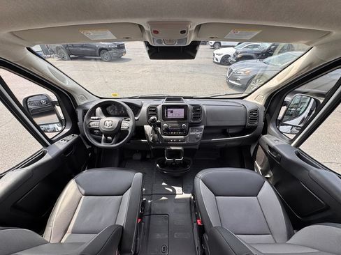 Used 2026 RAM ProMaster 2500 w/ Convenience Group FWD image 20