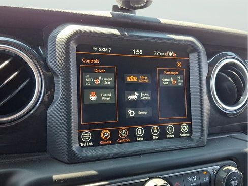 Used 2021 Jeep Wrangler Unlimited Sahara AWD/4WD image 39