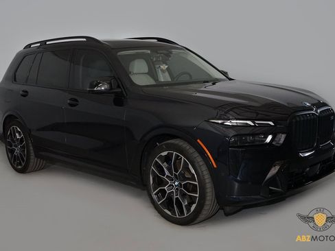 Used 2024 BMW X7 M60i w/ Executive Package image 2