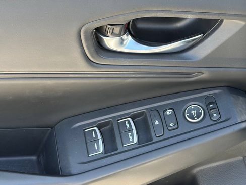 Used 2023 Honda Accord EX image 7