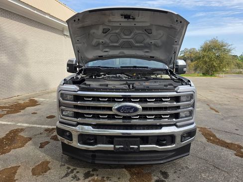 Used 2024 Ford F250 Lariat AWD/4WD image 19