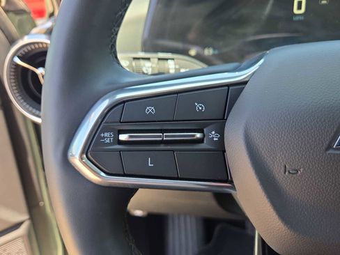 Used 2025 Chevrolet Equinox LT FWD image 23
