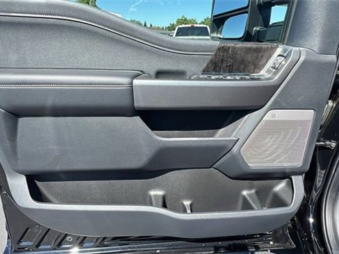 New 2025 Ford F250 Lariat w/ FX4 Off-Road Package image 19