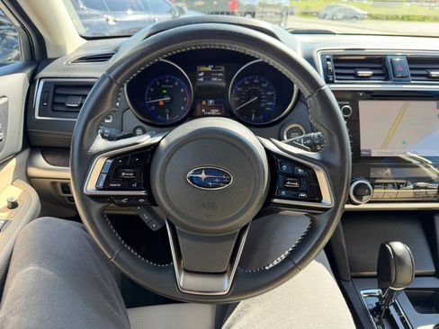 Used 2018 Subaru Outback 2.5i Limited AWD/4WD image 26