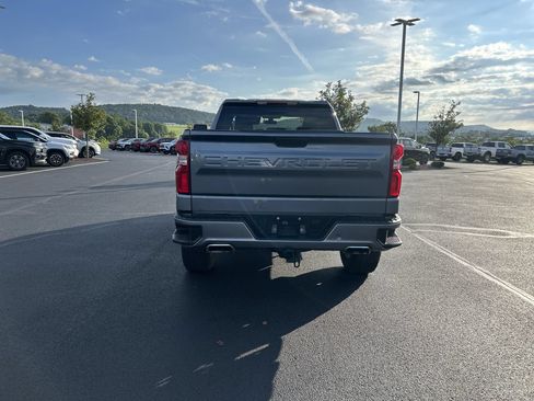 Used 2019 Chevrolet Silverado 1500 Custom w/ Custom Value Package AWD/4WD image 6