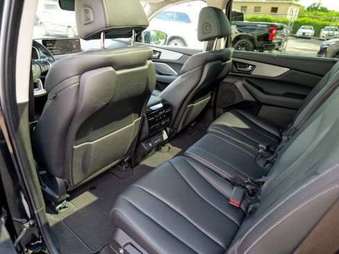 Used 2023 Acura MDX SH-AWD w/ Technology Package image 28