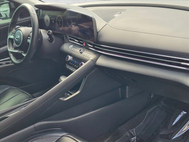 Used 2023 Hyundai Elantra Limited FWD image 21