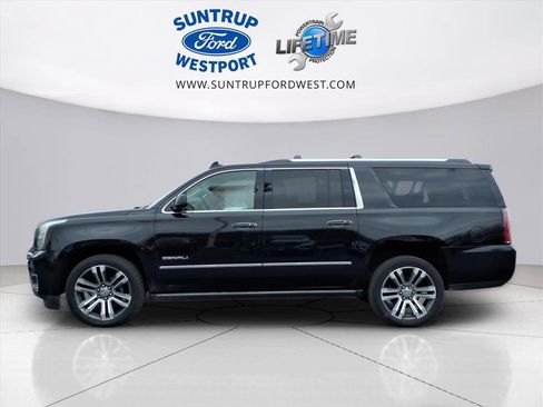 Used 2019 GMC Yukon XL Denali w/ Denali Ultimate Package image 19