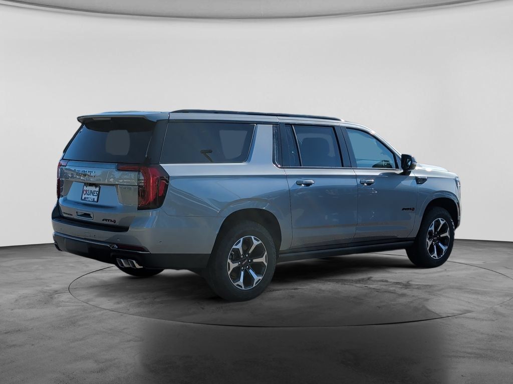 New 2026 GMC Yukon XL AT4 w/ AT4 Premium Plus Package AWD/4WD image 9