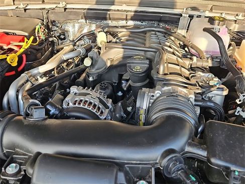 New 2025 Jeep Gladiator Rubicon w/ Convenience Group image 17