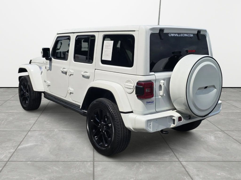 Used 2023 Jeep Wrangler Unlimited Sahara AWD/4WD image 5