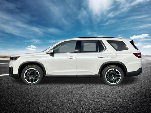 New 2026 Honda Pilot Touring image 6