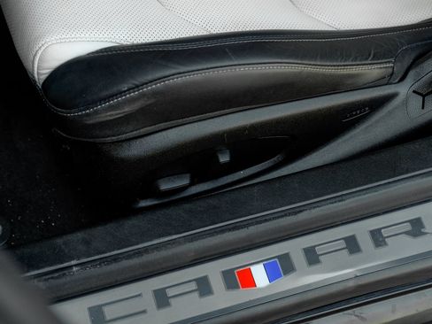 Used 2016 Chevrolet Camaro SS RWD image 37