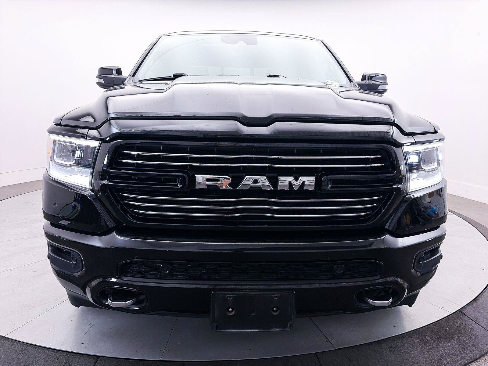 Used 2023 RAM 1500 Laramie AWD/4WD image 14