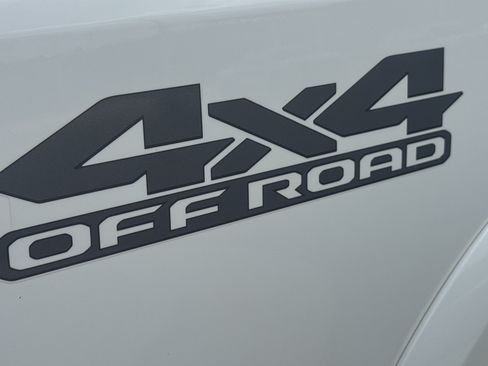 Used 2018 RAM 2500 Laramie w/ Sport Appearance Group AWD/4WD image 6