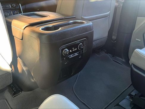 Used 2021 Chevrolet Tahoe LT w/ LT Signature Plus Package RWD image 33