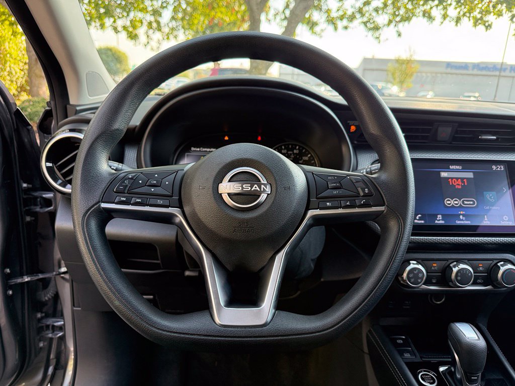 Used 2023 Nissan Kicks SV FWD image 10