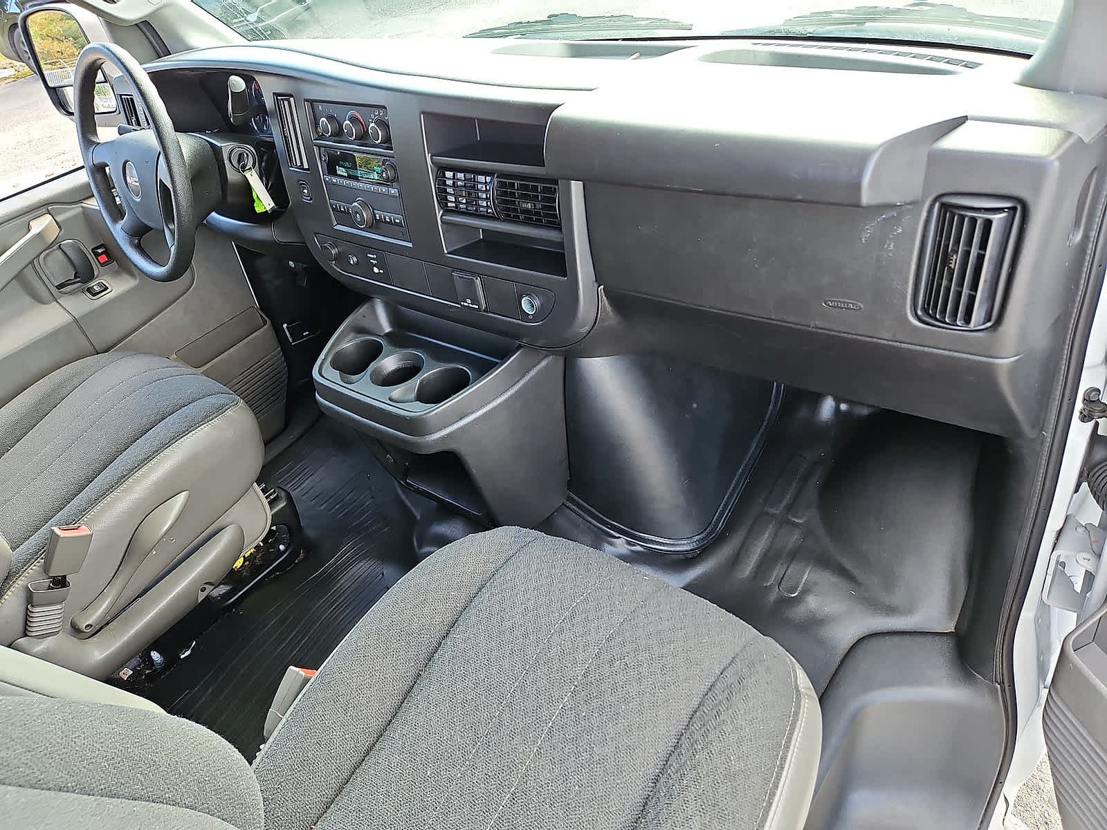 Used 2025 GMC Savana 2500 w/ Driver Convenience Package RWD image 30