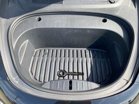 Used 2023 Tesla Model 3 Standard Range image 34