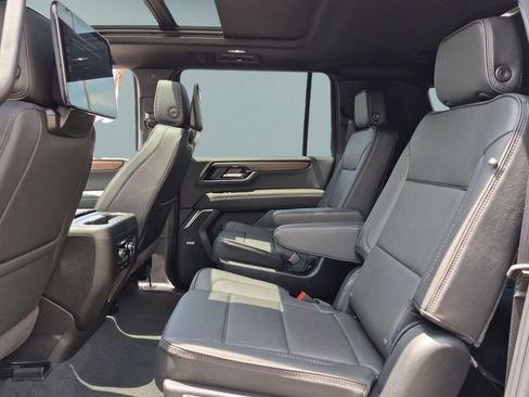 New 2026 GMC Yukon XL Denali w/ Denali Reserve Package AWD/4WD image 28