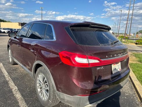 Used 2017 Lincoln MKX Select w/ Select Plus Package FWD image 2