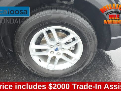 Used 2026 Ford Explorer Active RWD image 11