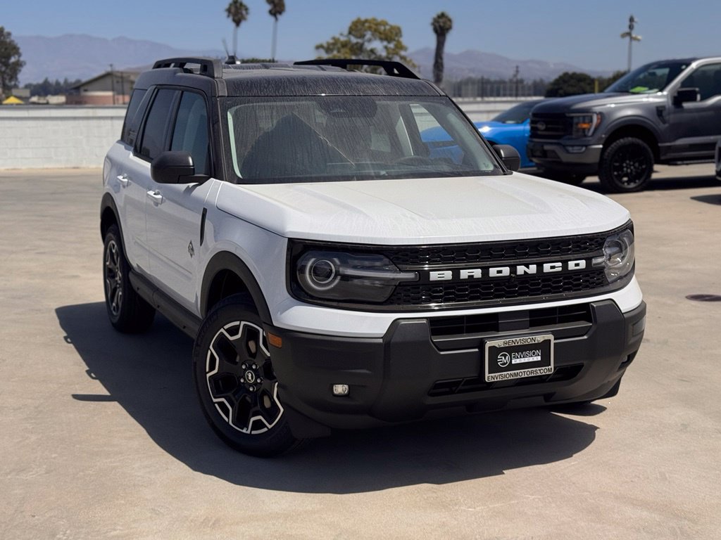 New 2026 Ford Bronco Sport Outer Banks AWD/4WD image 2