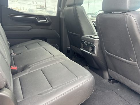 Used 2025 GMC Sierra 1500 SLT w/ SLT Premium Plus Package image 8