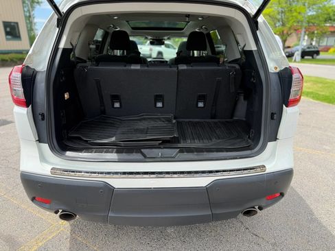 Used 2024 Subaru Ascent Onyx Edition Limited w/ Popular Package Onyx AWD/4WD image 8