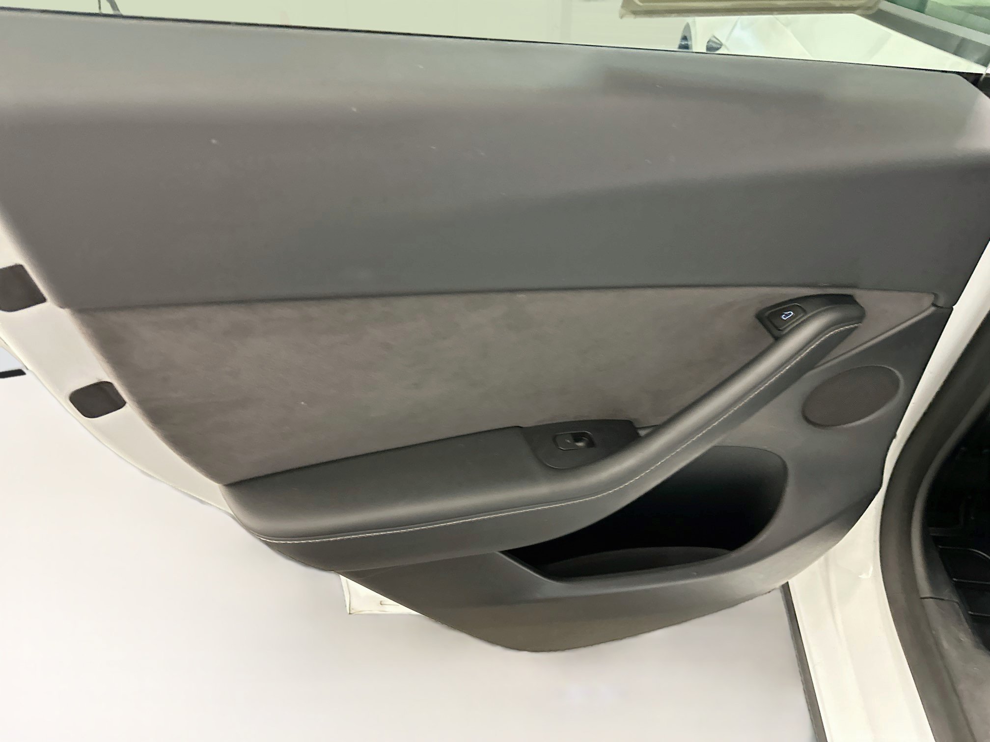 Used 2022 Tesla Model Y Long Range AWD/4WD image 28