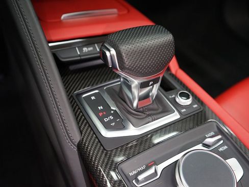 Used 2022 Audi R8 V10 w/ Carbon Exterior Package image 65