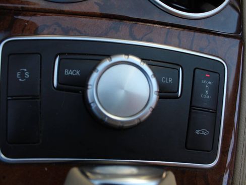 Used 2014 Mercedes-Benz CLS 550 4MATIC image 16