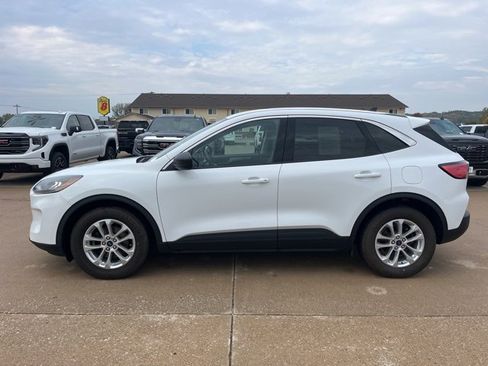 Used 2022 Ford Escape SE w/ Cold Weather Package image 8